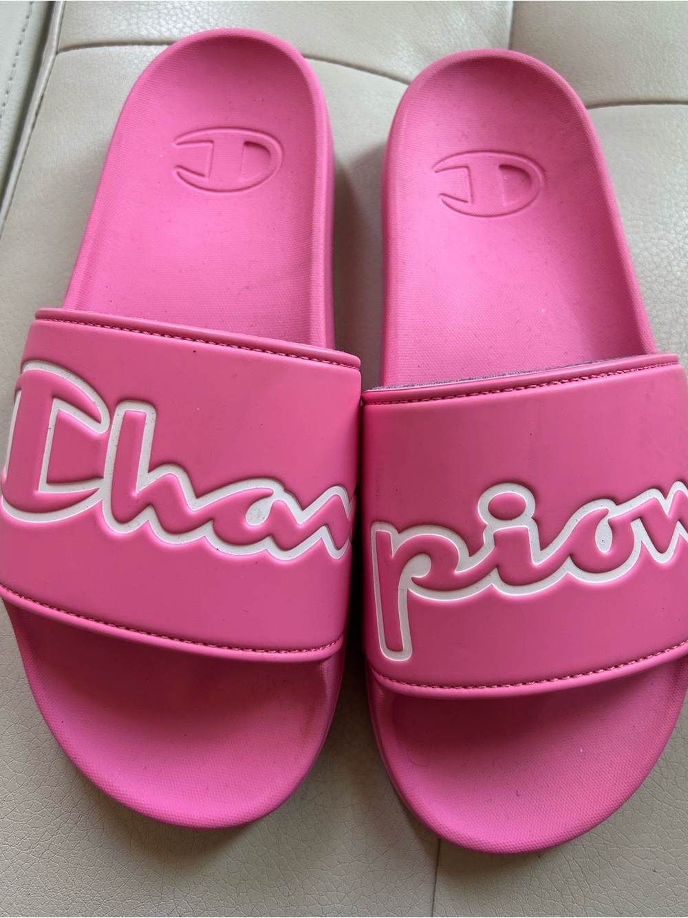 Women’s size 6 pink slides, Champion